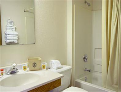 Motel Super 8 By Wyndham Long Prairie Habitación foto